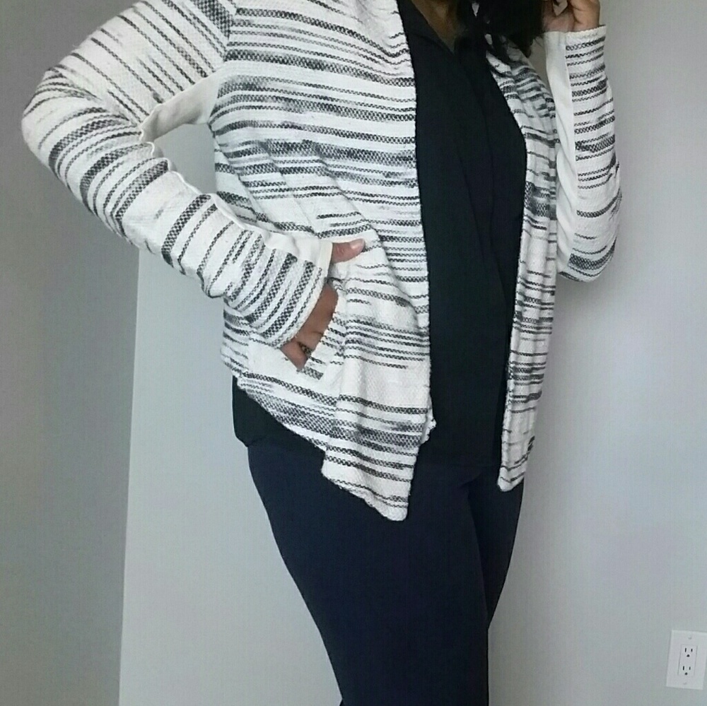 Lou & Grey Textured Color Block Cardigan